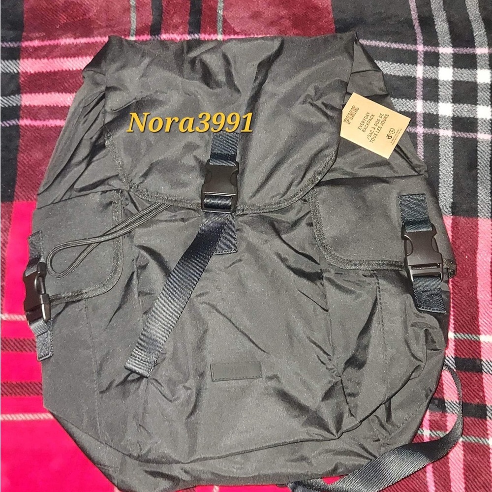 PINK VS Everyday Backpack NWT - Picture 8 of 9
